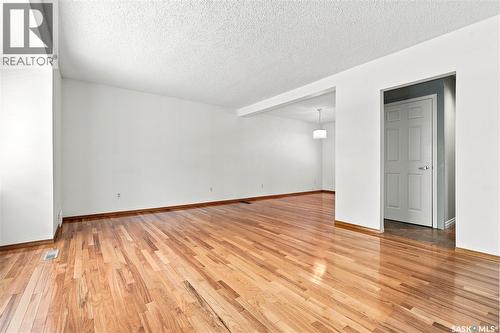 818 5Th Street E, Saskatoon, SK - Indoor Photo Showing Other Room
