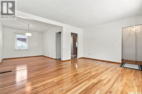 818 5Th Street E, Saskatoon, SK - Indoor Photo Showing Other Room