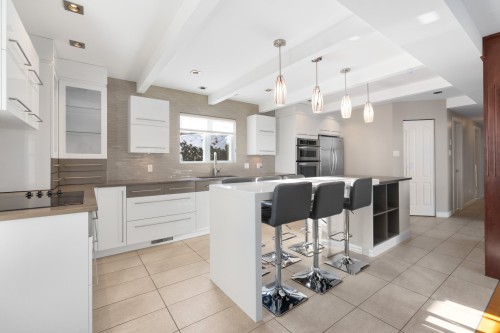 Cuisine - 4452 Rue Du Mont-Blanc, Ascot Corner, QC - Indoor Photo Showing Kitchen With Upgraded Kitchen