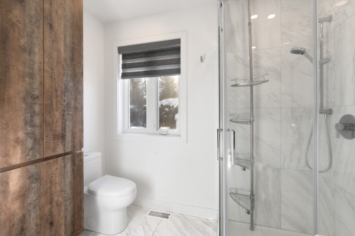 Salle de bains - 4452 Rue Du Mont-Blanc, Ascot Corner, QC - Indoor Photo Showing Bathroom