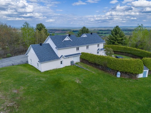 Face arrière - 4452 Rue Du Mont-Blanc, Ascot Corner, QC - Outdoor With View