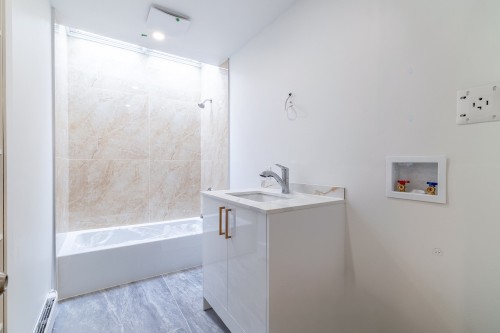 Salle de bains - 3-9695 Av. Bruchési, Montréal (Ahuntsic-Cartierville), QC - Indoor Photo Showing Bathroom
