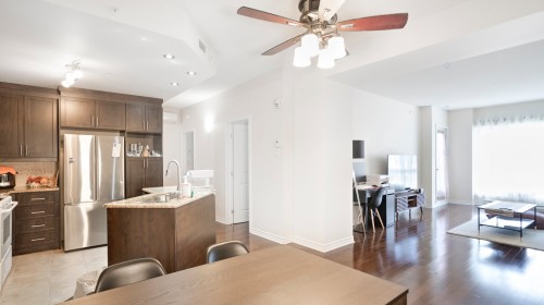 Dining Room - 306-4405 Boul. St-Jean, Dollard-Des-Ormeaux, QC - Indoor