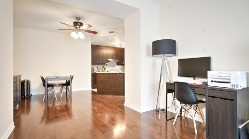 Kitchenette - 306-4405 Boul. St-Jean, Dollard-Des-Ormeaux, QC - Indoor Photo Showing Office
