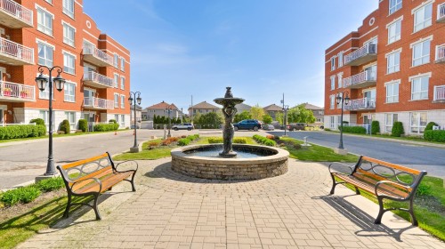 Garden - 306-4405 Boul. St-Jean, Dollard-Des-Ormeaux, QC - Outdoor