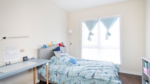 Bedroom - 306-4405 Boul. St-Jean, Dollard-Des-Ormeaux, QC - Indoor Photo Showing Bedroom