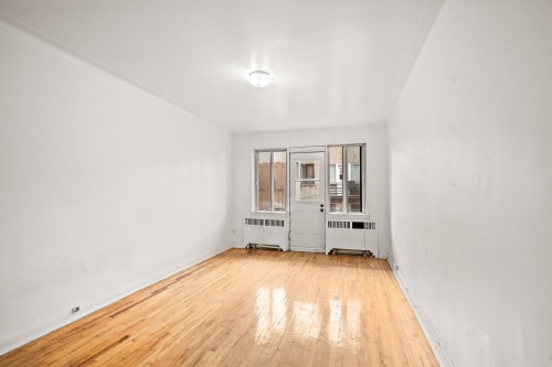 Living Room - 5-3975 Av. Dupuis, Montréal (Côte-Des-Neiges/Notre-Dame-De-Grâce), QC - Indoor Photo Showing Other Room