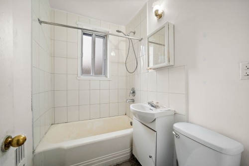 Bathroom - 5-3975 Av. Dupuis, Montréal (Côte-Des-Neiges/Notre-Dame-De-Grâce), QC - Indoor Photo Showing Bathroom