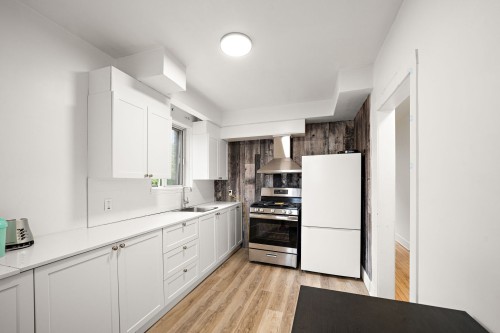 Kitchen - 16-3975 Av. Dupuis, Montréal (Côte-Des-Neiges/Notre-Dame-De-Grâce), QC - Indoor Photo Showing Kitchen