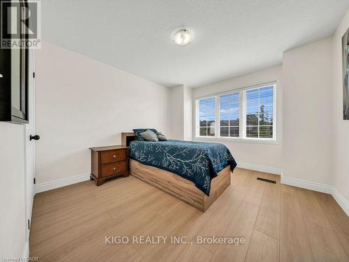 39 Baintree Way, Cambridge, ON - Indoor Photo Showing Bedroom