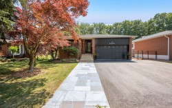 1414 Harmsworth Square Oakville, ON L6H 3E7
