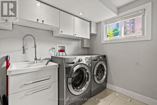 Main Floor Laundry - 2450 Blackstone Crescent, Ottawa, ON - Indoor Photo Showing Laundry Room