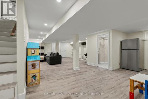 2450 Blackstone Crescent, Ottawa, ON - Indoor Photo Showing Other Room