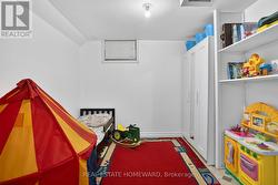 Den / Kids Play area - 