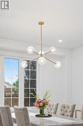 2 Glengordon Crescent, Markham, ON - Indoor