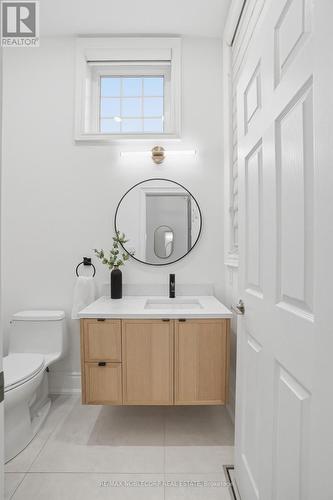 2 Glengordon Crescent, Markham, ON - Indoor Photo Showing Bathroom
