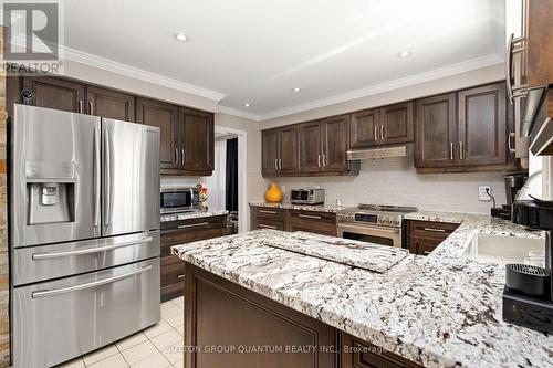 Kitchen - 6187 Camgreen Circle, Mississauga, ON - Indoor Photo Showing Kitchen With Upgraded Kitchen