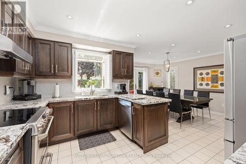 Kitchen - 6187 Camgreen Circle, Mississauga, ON - Indoor Photo Showing Kitchen