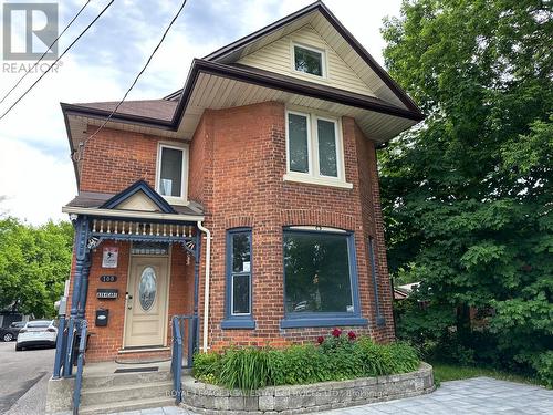 100 ESSA ROAD  Barrie, ON L4N 3K7