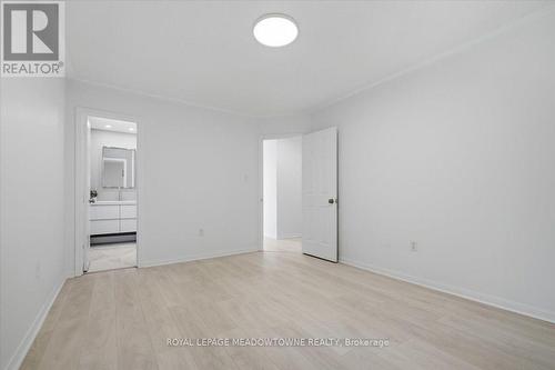 2068 Broadleaf Crescent, Burlington, ON - Indoor Photo Showing Other Room