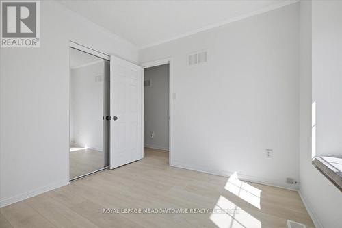 2068 Broadleaf Crescent, Burlington, ON - Indoor Photo Showing Other Room