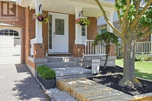 2068 Broadleaf Crescent, Burlington, ON - Outdoor