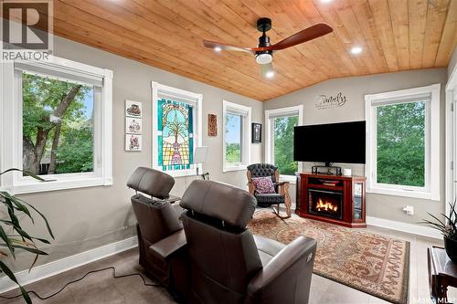 22 Wesson Bay, Regina, SK - Indoor