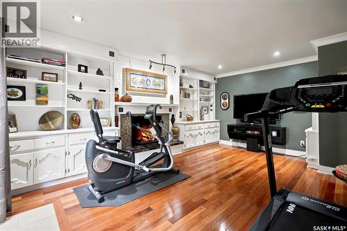 22 Wesson Bay, Regina, SK - Indoor Photo Showing Gym Room