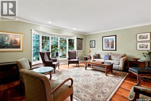 22 Wesson Bay, Regina, SK - Indoor Photo Showing Living Room