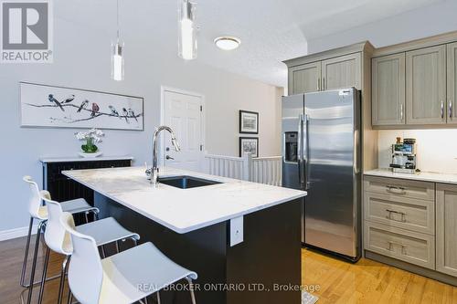 22-244 Dundas Street, Brant, ON - Indoor Photo Showing Kitchen With Upgraded Kitchen