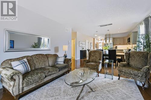 22-244 Dundas Street, Brant, ON - Indoor Photo Showing Living Room