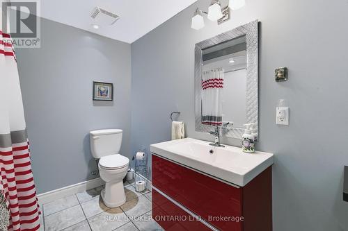 22-244 Dundas Street, Brant, ON - Indoor Photo Showing Bathroom