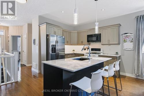 22-244 Dundas Street, Brant, ON - Indoor Photo Showing Kitchen With Upgraded Kitchen