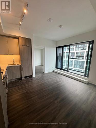 2204 - 20 SOUDAN AVENUE , Toronto, Ontario M4S 0E2 5