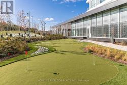 Putting golf - 