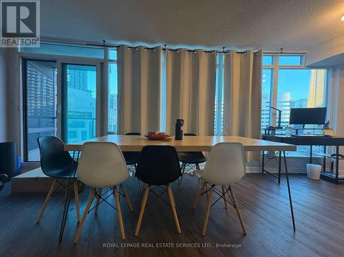1802 - 361 Front Street W, Toronto, ON - Indoor