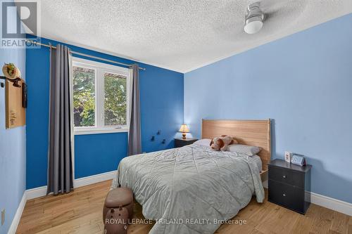 1077 Mahogany Crescent, London North (North P), ON - Indoor Photo Showing Bedroom