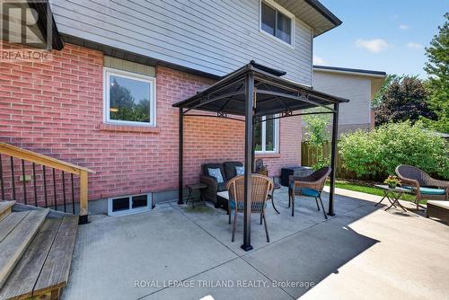 1077 Mahogany Crescent, London North (North P), ON - Outdoor With Exterior