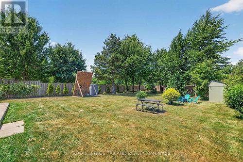 1077 Mahogany Crescent, London North (North P), ON - Outdoor