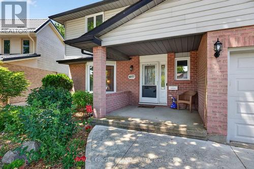 1077 Mahogany Crescent, London North (North P), ON - Outdoor With Exterior