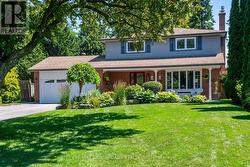 7 DINGLEY COURT  Ajax, ON L1S 6B5