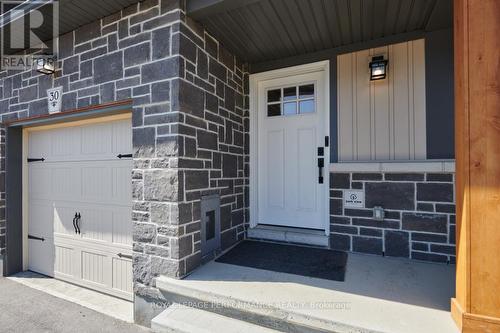 30 Whitcomb Crescent, Smiths Falls, ON - Outdoor