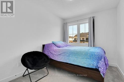 30 Whitcomb Crescent, Smiths Falls, ON - Indoor Photo Showing Bedroom