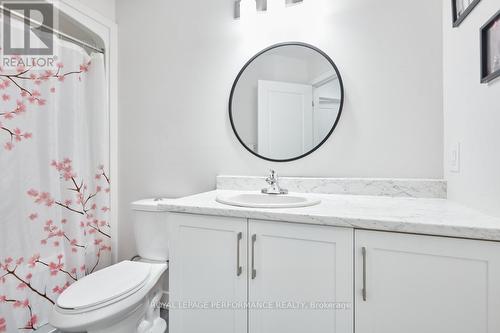 30 Whitcomb Crescent, Smiths Falls, ON - Indoor Photo Showing Bathroom