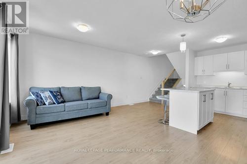30 Whitcomb Crescent, Smiths Falls, ON - Indoor Photo Showing Kitchen