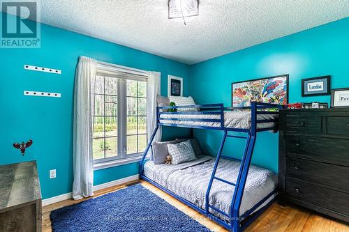 7819 5Th Line, Essa, ON - Indoor Photo Showing Bedroom