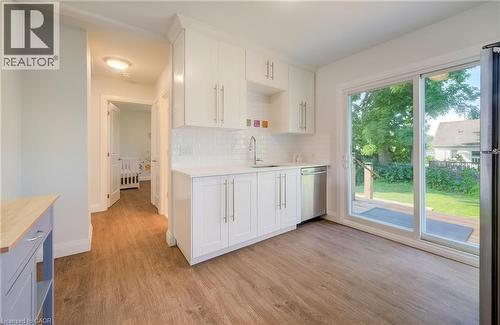 55 Rex Drive, Kitchener, ON - Indoor Photo Showing Kitchen
