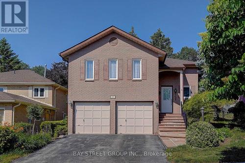 107 CRAWFORD ROSE DRIVE  Aurora, ON L4G 4S1