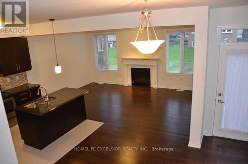 130 Major Crescent, Aurora, ON - Indoor With Fireplace