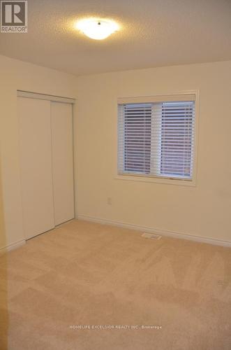 130 Major Crescent, Aurora, ON - Indoor Photo Showing Other Room